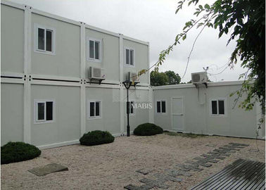 Sandwich Panels Structure Flat Pack Container House With Heat Insulation Design